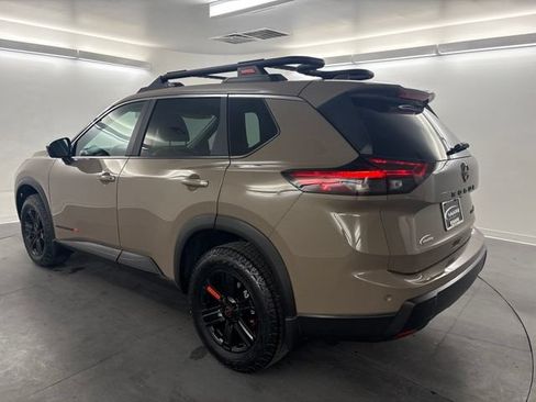 Used 2026 Nissan Rogue SV AWD/4WD image 6