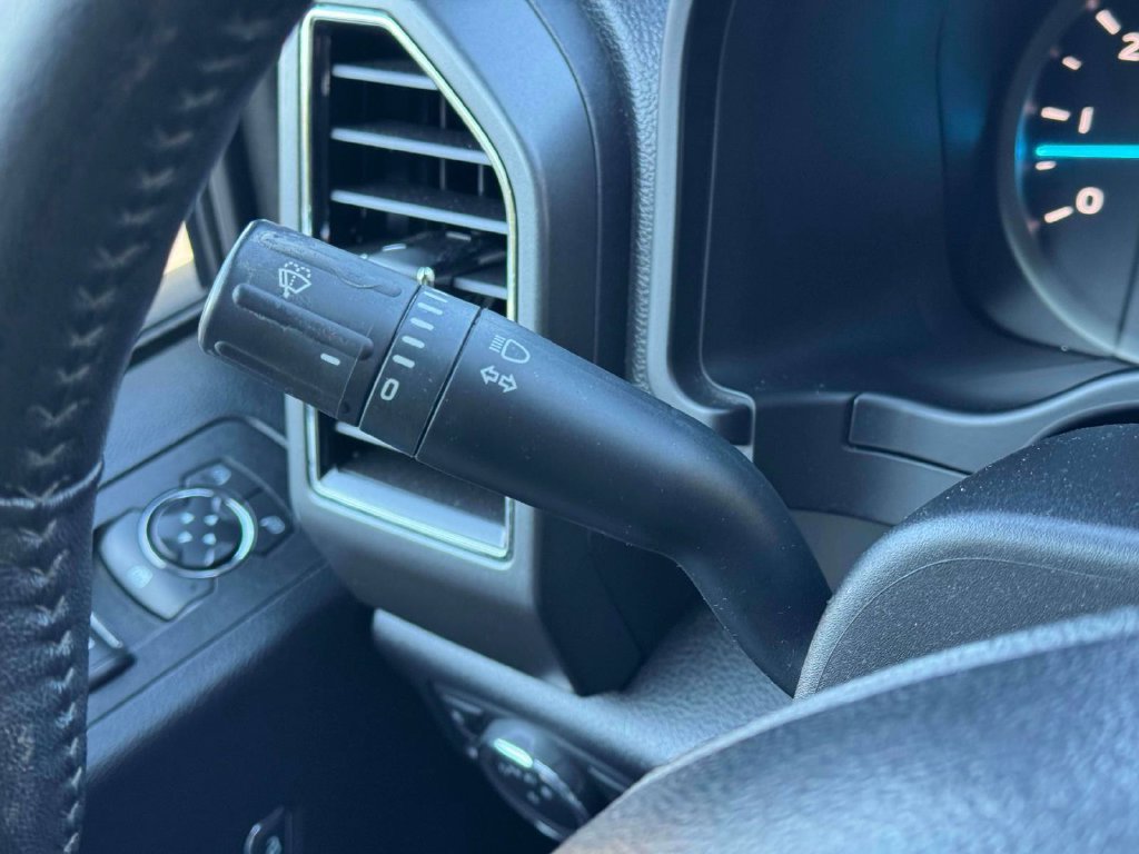Used 2018 Ford F150 XLT w/ Equipment Group 302A Luxury AWD/4WD image 21