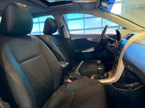 Used 2010 Toyota Corolla image 22