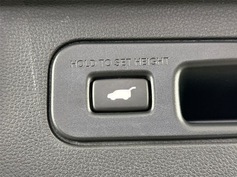 Used 2023 Honda Pilot Elite image 40