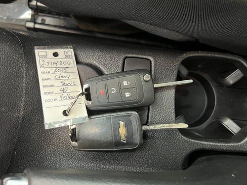 Used 2015 Chevrolet Sonic LT w/ LT Promotional Package FWD image 30