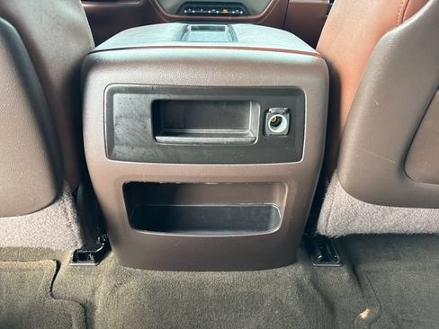 Used 2014 Chevrolet Silverado 1500 High Country w/ High Country Premium Package AWD/4WD image 33