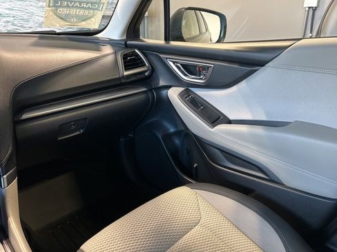 Used 2023 Subaru Forester Premium image 22