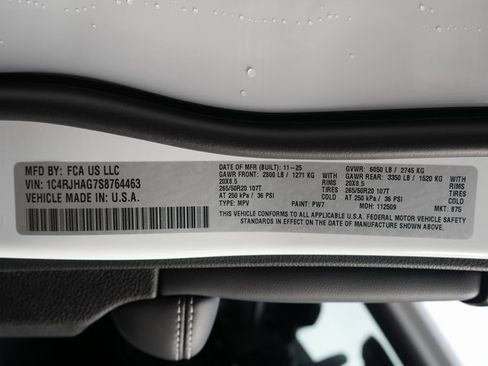 New 2025 Jeep Grand Cherokee Altitude image 23