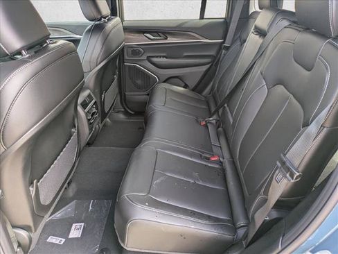 New 2026 Jeep Grand Cherokee Limited image 15