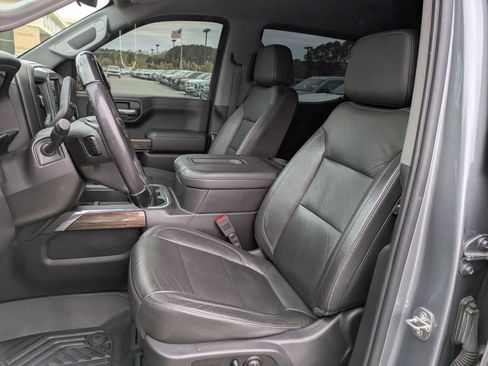 Used 2020 Chevrolet Silverado 1500 LT Trail Boss image 11