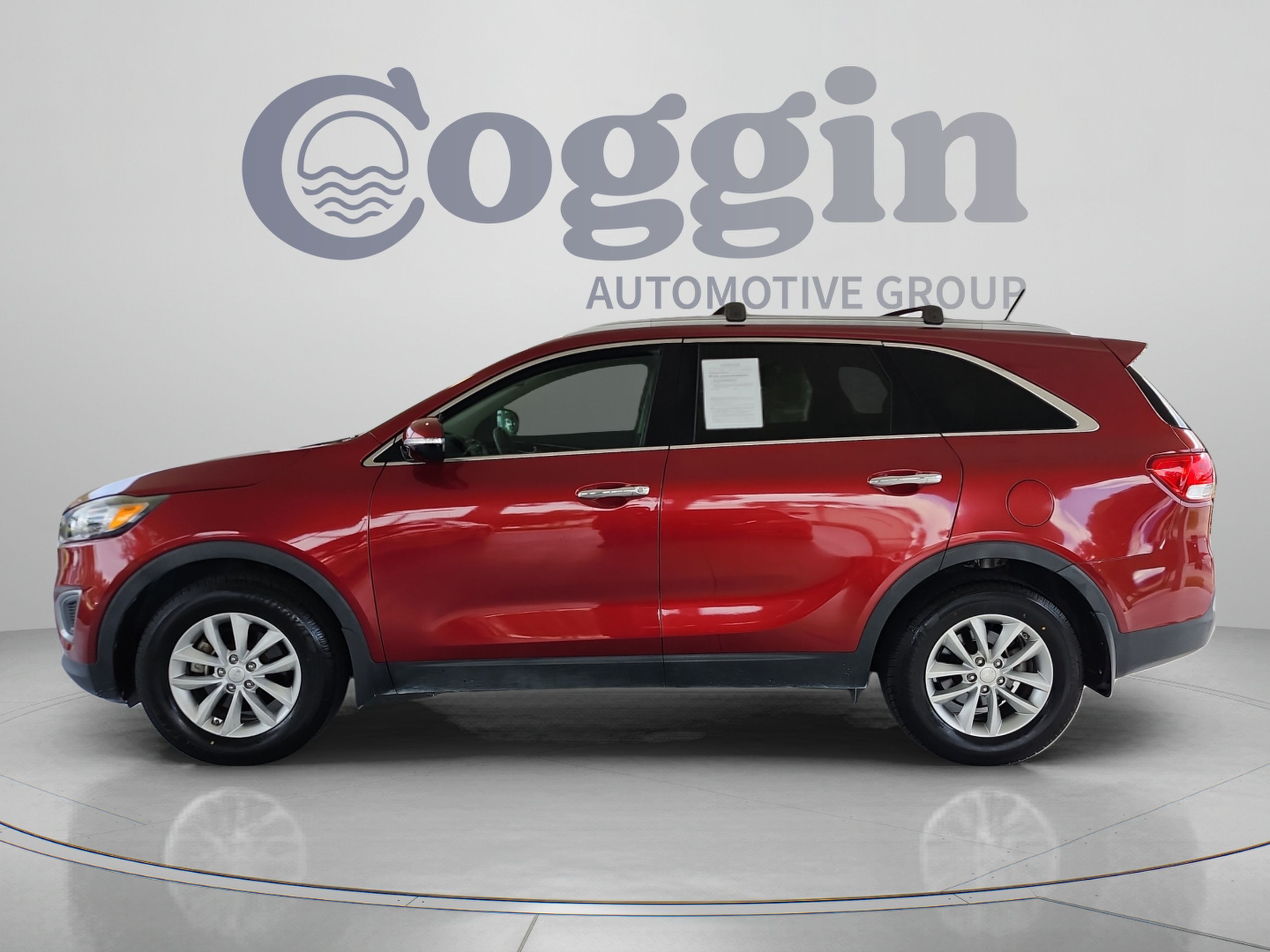 Used 2016 Kia Sorento FWD image 2