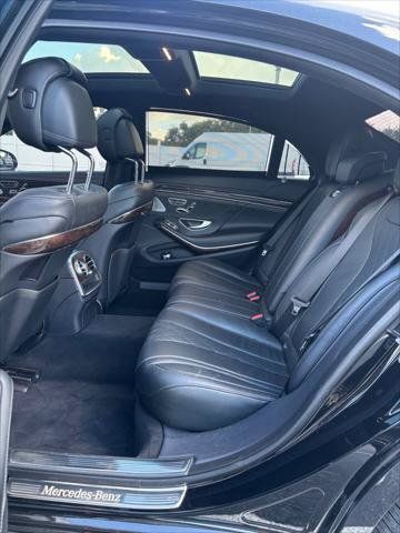 Used 2018 Mercedes-Benz S 560 Sedan w/ AMG Line Exterior image 23