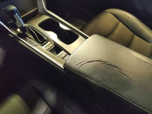 Used 2018 Honda Accord Sport image 26