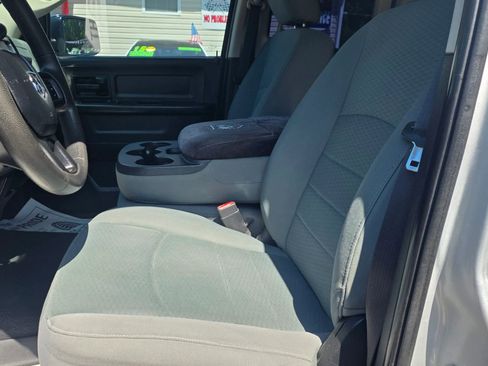 Used 2015 RAM 1500 Tradesman w/ Popular Equipment Group AWD/4WD image 9