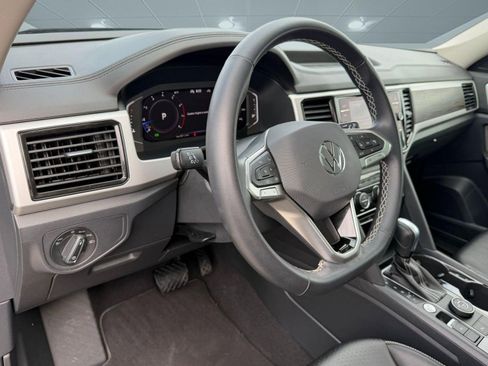 Certified 2022 Volkswagen Atlas SE AWD/4WD image 4