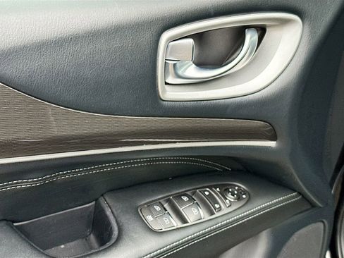 Used 2020 INFINITI QX60 Pure image 16