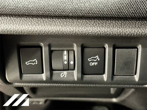 Certified 2025 Subaru Outback Premium image 10