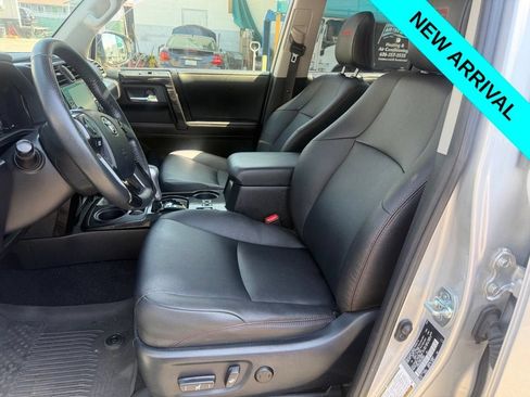 Used 2023 Toyota 4Runner TRD Off-Road Premium w/ Off Road Premium Plus Package AWD/4WD image 6