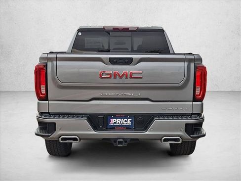 Used 2023 GMC Sierra 1500 Denali AWD/4WD image 7