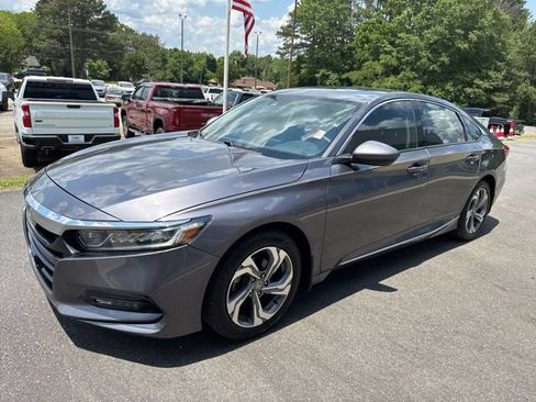 Used 2019 Honda Accord EX image 3