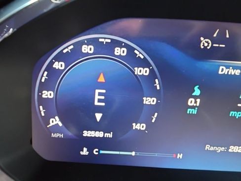 Used 2026 Chevrolet Silverado 1500 RST AWD/4WD image 15