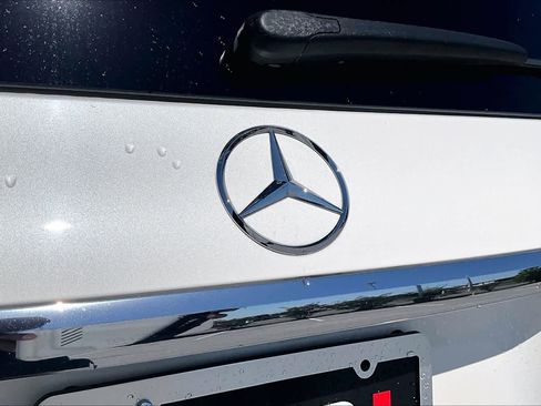 Used 2021 Mercedes-Benz GLS 450 4MATIC image 31