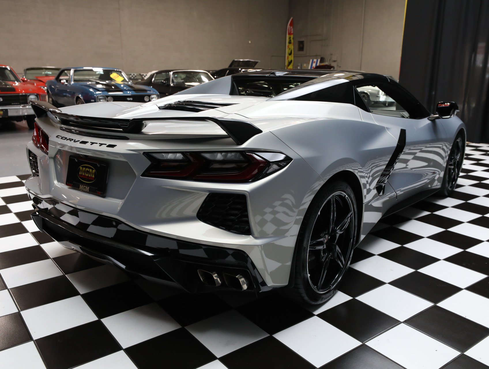 Used 2021 Chevrolet Corvette Stingray Premium Conv w/ Z51 Performance Package RWD image 24
