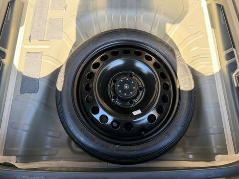 Used 2025 Chevrolet Trax LT w/ LT Convenience Package image 30