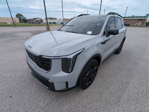 Used 2025 Kia Sorento SX Prestige AWD/4WD image 14