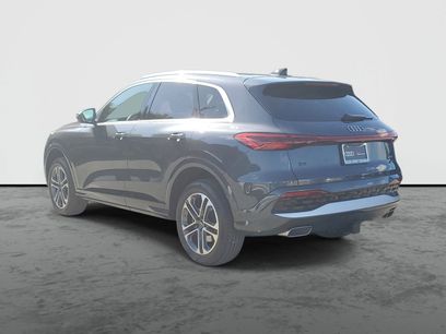 Used 2025 Audi Q5 Premium w/ Convenience Package