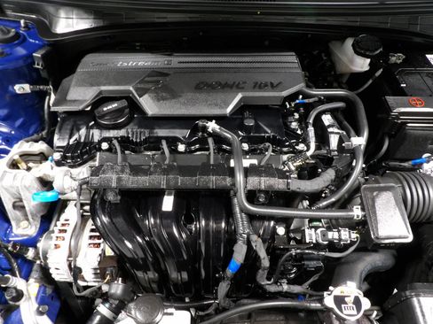 Used 2025 Hyundai Elantra SEL FWD image 24
