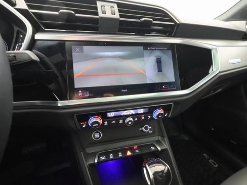 Used 2022 Audi Q3 2.0T Premium Plus image 18