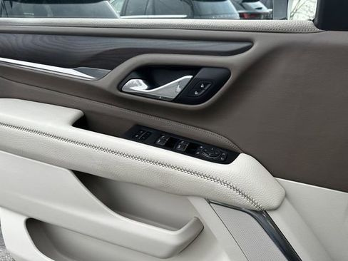 Used 2023 GMC Yukon Denali image 31