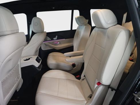 Used 2023 Mercedes-Benz GLS 450 4MATIC image 14