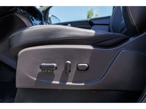 Used 2019 Ford Escape SEL AWD/4WD image 16