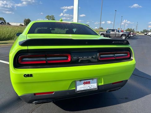 Used 2023 Dodge Challenger R/T Scat Pack RWD image 5