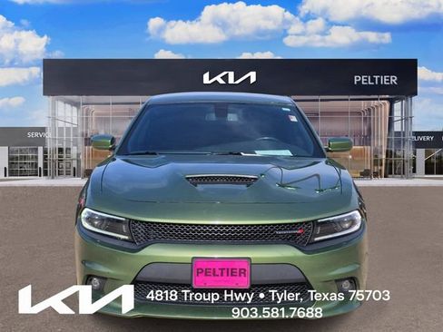 Used 2022 Dodge Charger R/T RWD image 2
