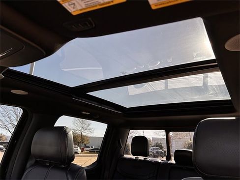 Used 2022 Ford F150 Platinum w/ Equipment Group 701A High image 28