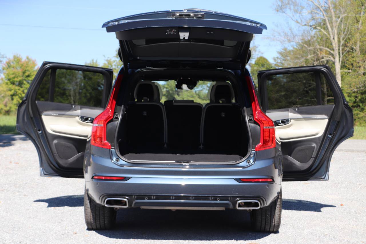 Used 2021 Volvo XC90 T6 R-Design w/ Advanced Package AWD/4WD image 5