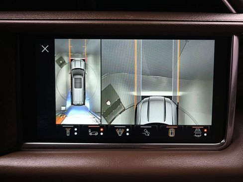 Used 2023 GMC Yukon XL Denali w/ Denali Reserve Package AWD/4WD image 23