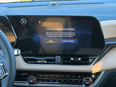 New 2026 Chevrolet Equinox ACTIV w/ Convenience Package III image 20