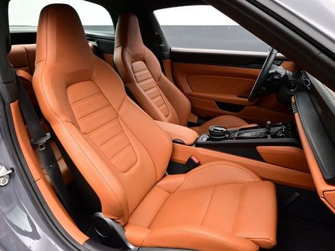 Certified 2026 Porsche 911 Targa 4 GTS AWD/4WD image 13