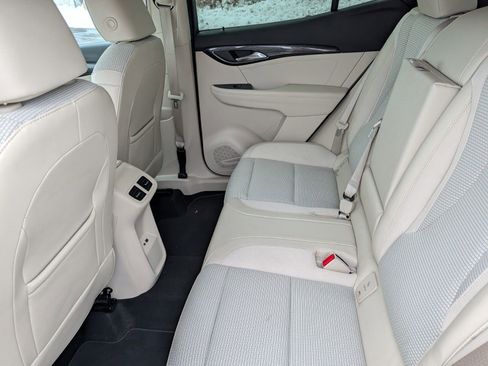 Used 2022 Buick Envision Preferred image 17