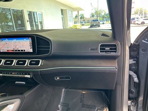 Used 2023 Mercedes-Benz GLS 450 4MATIC w/ AMG Line Exterior image 25