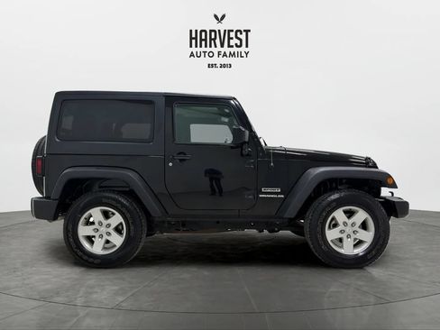 Used 2017 Jeep Wrangler Sport w/ Quick Order Package 24S AWD/4WD image 8