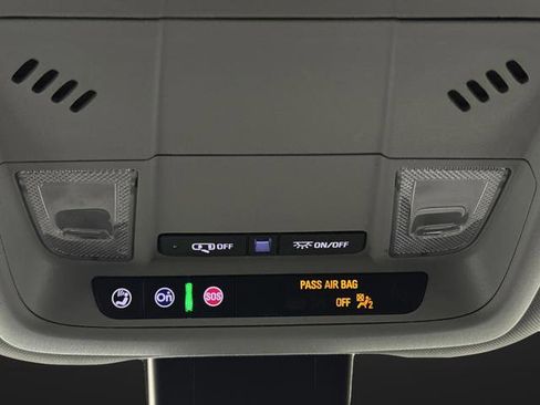 Used 2023 GMC Terrain SLE w/ Driver Convenience Package image 25