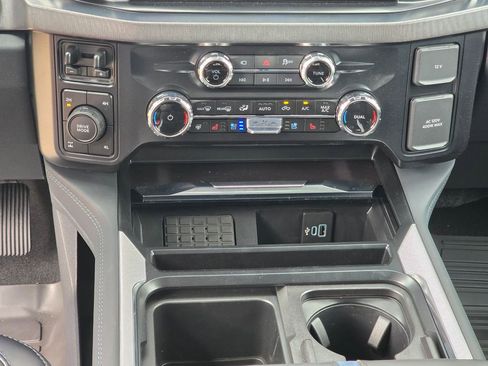 New 2026 Ford F250 Platinum image 35