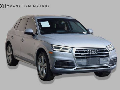 Used 2018 Audi Q5 2.0T Premium Plus w/ Premium Plus Package AWD/4WD image 4