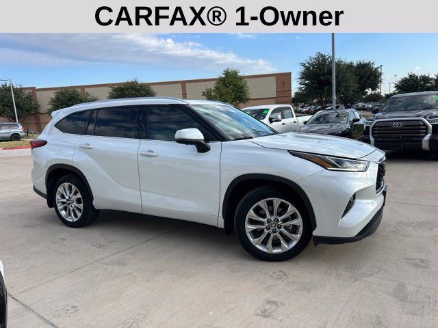 Used 2023 Toyota Highlander Limited AWD/4WD image 2
