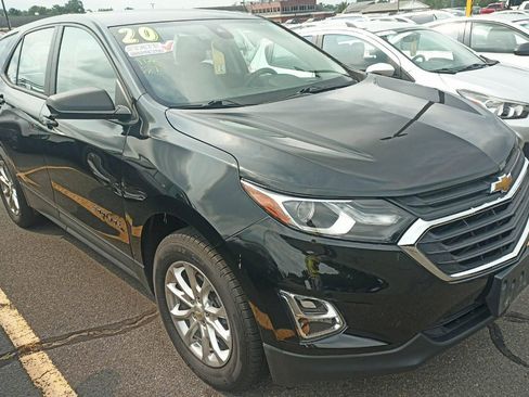 Used 2020 Chevrolet Equinox LS AWD/4WD image 3