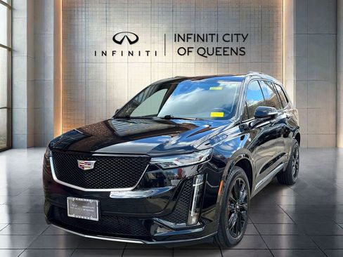Used 2023 Cadillac XT6 Sport AWD/4WD image 3