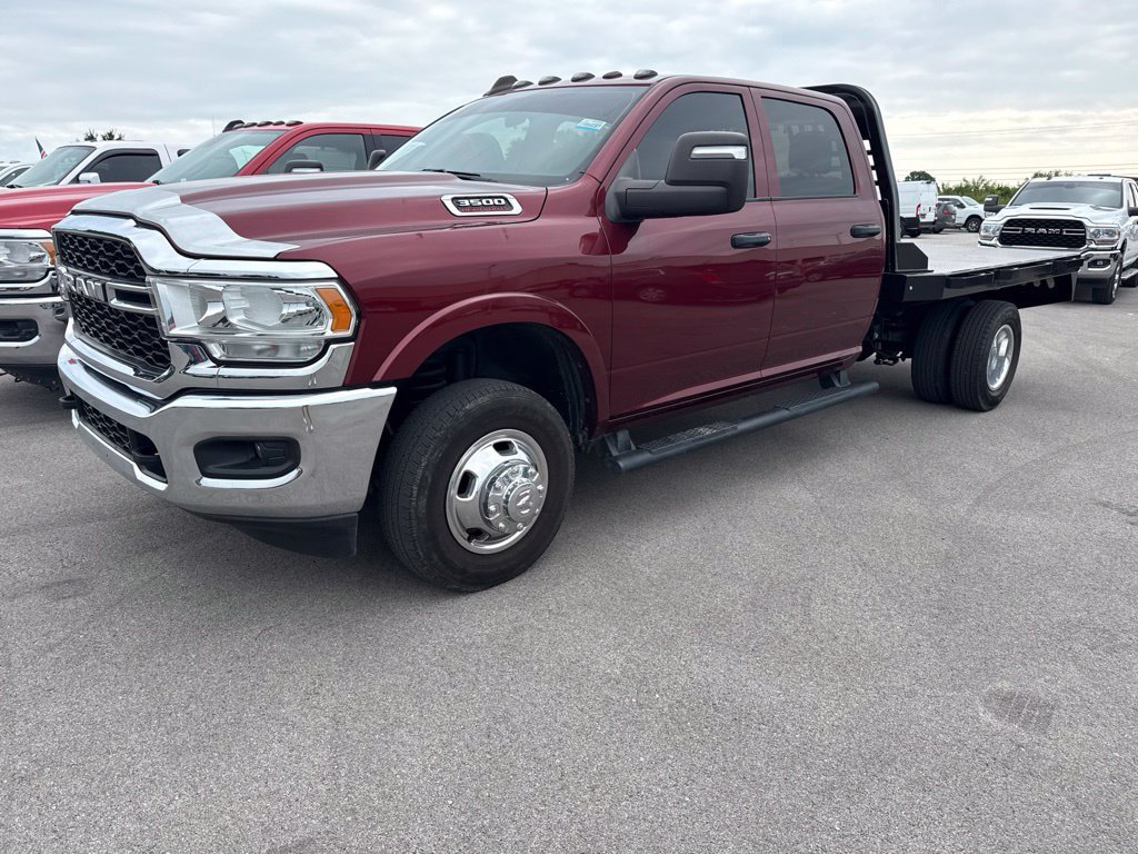 Used 2024 RAM 3500 Tradesman w/ Chrome Appearance Group AWD/4WD image 1