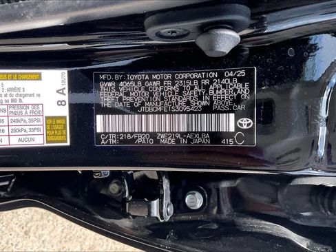 Used 2025 Toyota Corolla LE FWD image 33