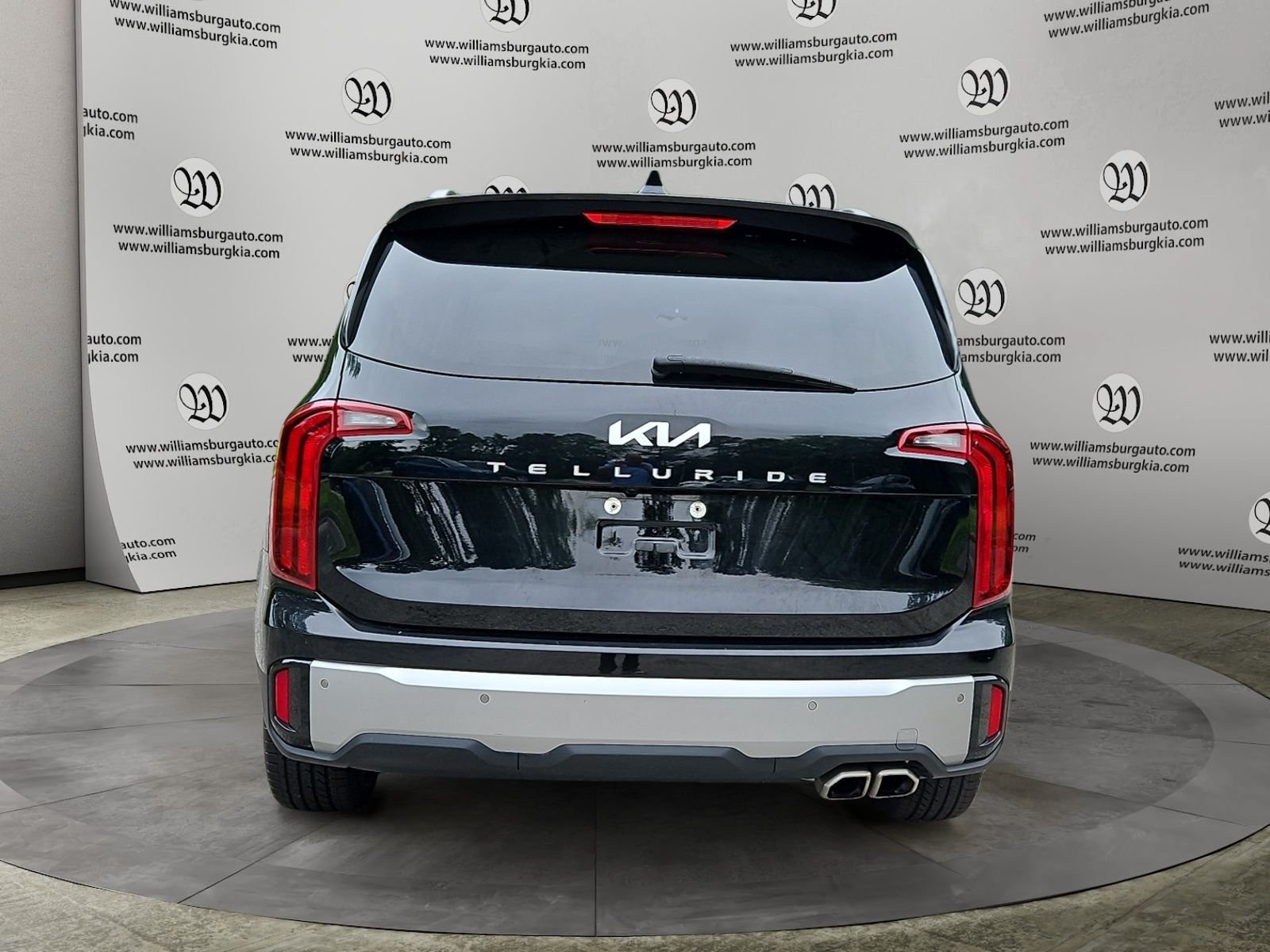 Used 2023 Kia Telluride S FWD image 4